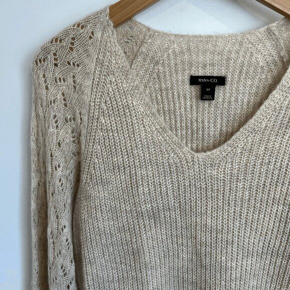 RW&CO. Delicate V Neck Knit Crochet Balloon Long Sleeve Tunic Sweater S Dainty - Picture 10 of 13